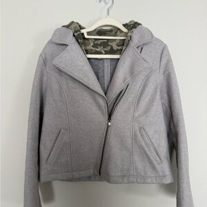Gray Women's Cropped Jacket with Removable Camouflage Hood M